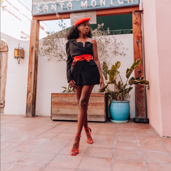 HOUSE OF CB ONE SHOULDER BLACK BLAZER DRESS